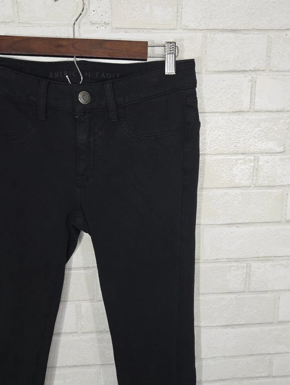 AEO black jeggings